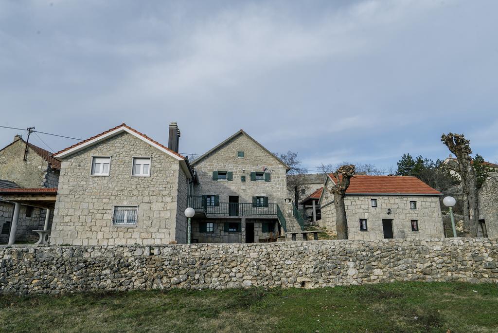 Apartman Studio Zdravko Eco Village Имотски Екстериор снимка