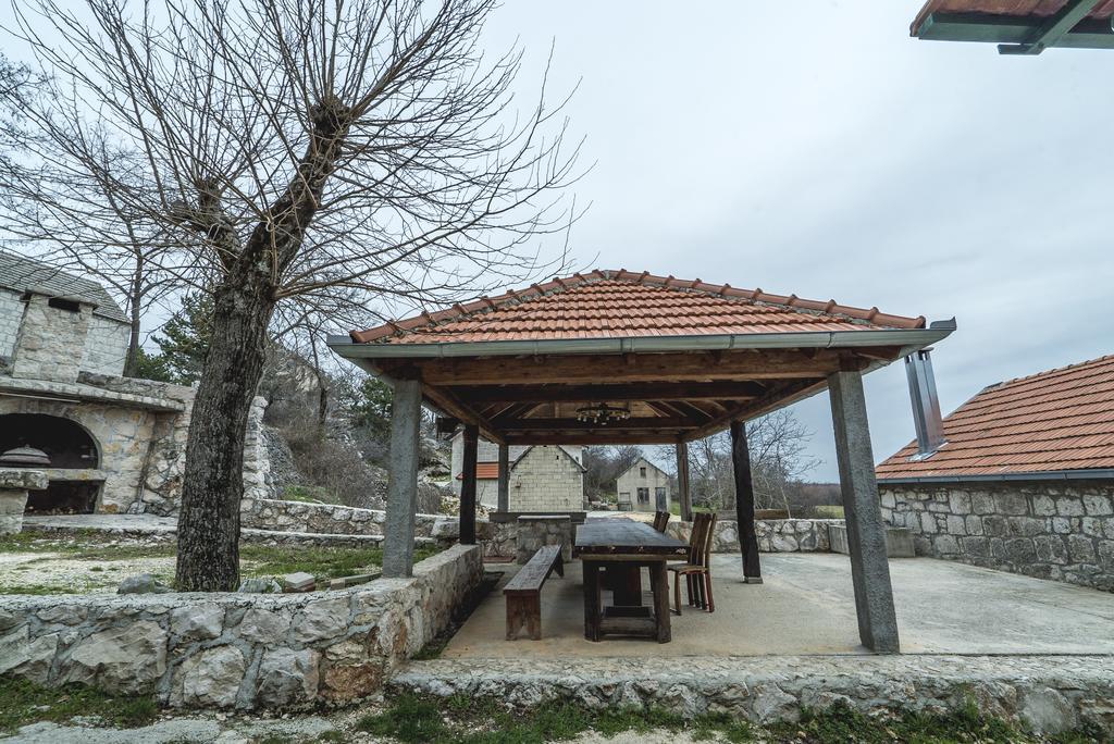Apartman Studio Zdravko Eco Village Имотски Екстериор снимка