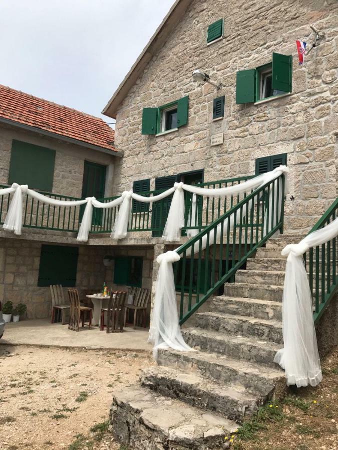 Apartman Studio Zdravko Eco Village Имотски Екстериор снимка
